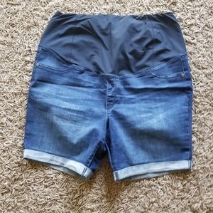 Maternity Bermuda shorts 🤰